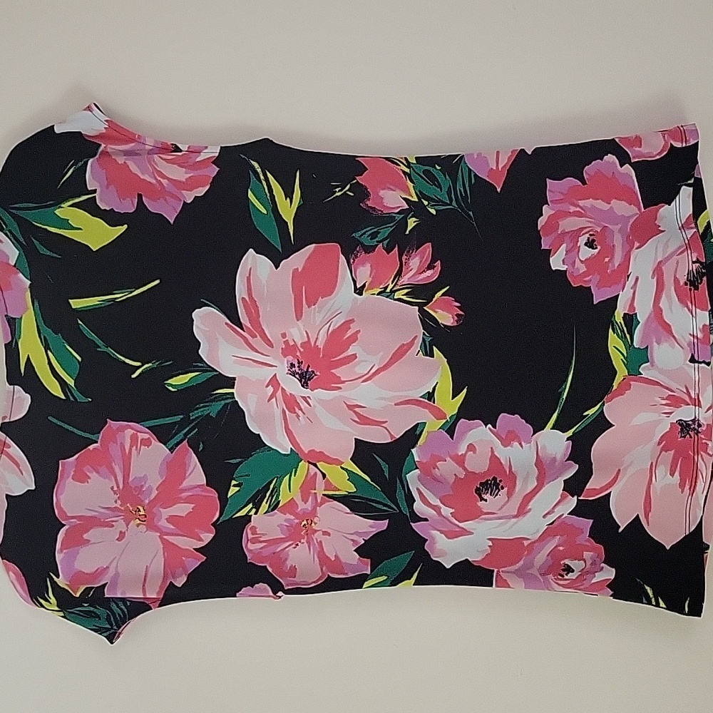 Ann Taylor Black and Pink Cap Sleeve Fitted Blouse - Picture 5 of 5